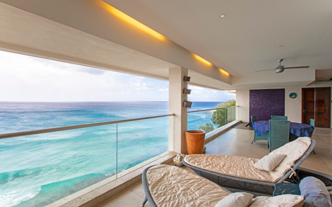 Portico Apartment, Prospect Beach, St James