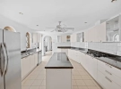 Beach Hut – Kitchen