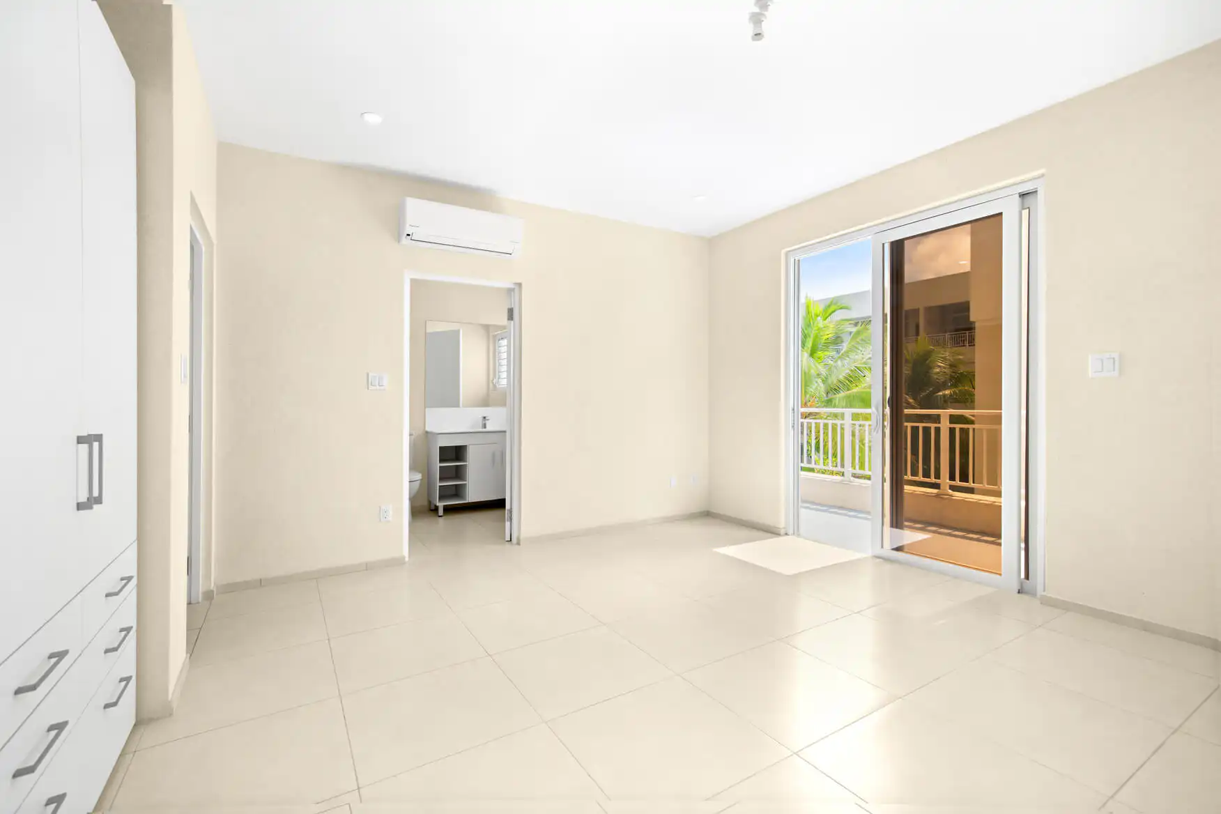 HARMONY HALL—601—02