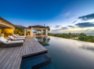 Sundeck-24