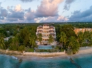 Beach_towards_Emerald_Chateau_with_Pool