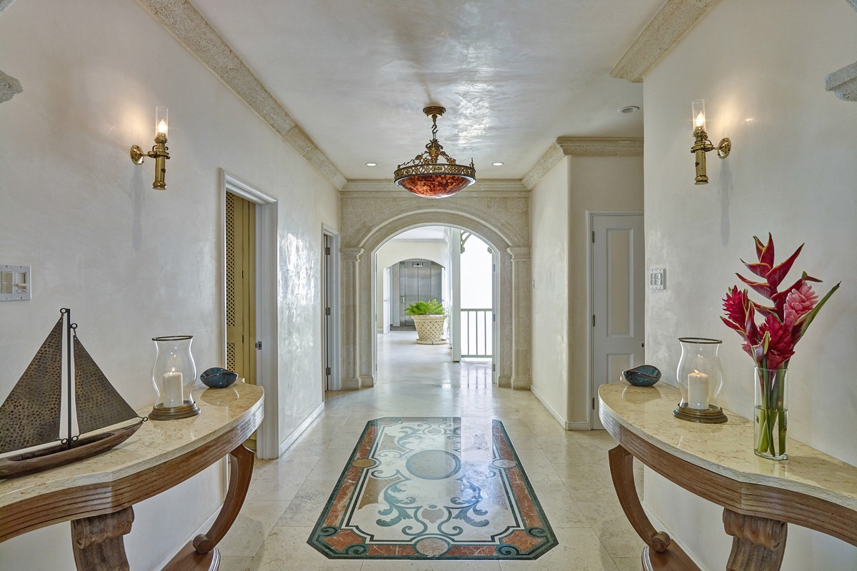 Penthouse_380_Port_Saint_Charles_001