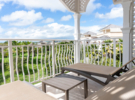 Balcony 3136