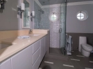 Forest_Hills_29-2025-jf-21web-2nd-bathroom (1)