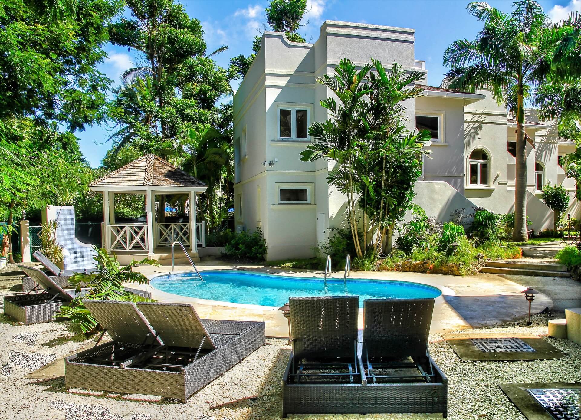 Kings Gate Condos 09