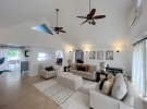 10 Durants Looking Glass Living